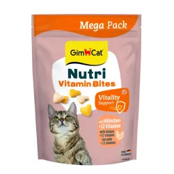Вітамінізовані ласощі для котів у вигляді сердечок з куркою GimCat Schnurries 650 шт/420 г